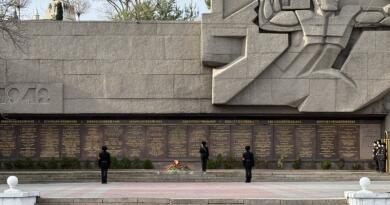 Пешеходная экскурсия по площади Нахимова