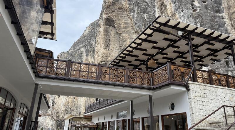 Бахчисарай. Крымское Ханство и пещерный город Чуфут-Кале img-16393