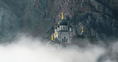 Вечерний Форос Форосская церковь, Байдарские ворота. img-7648