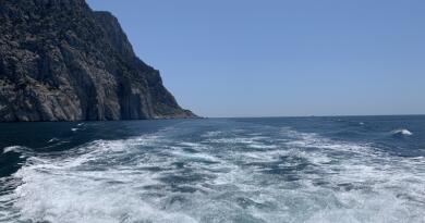 Феодосия вдоль и поперек. Морская прогулка к вулкану Карадаг. img-16090