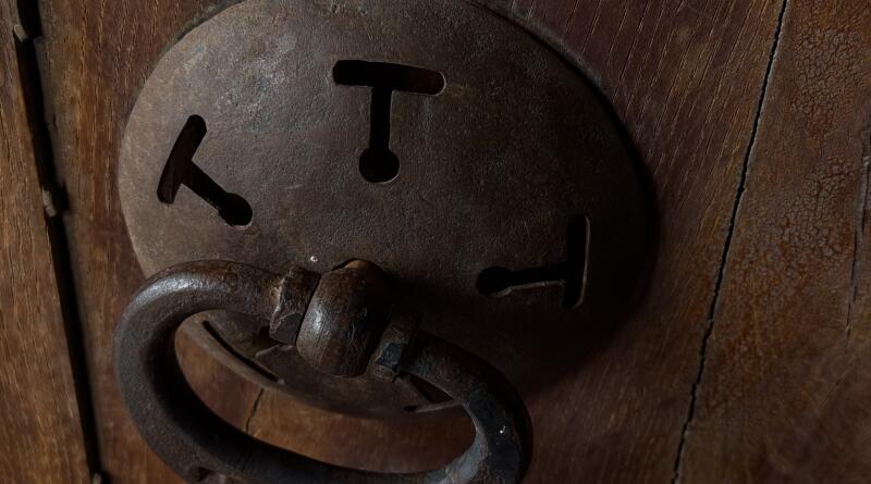 Бахчисарай. Крымское Ханство и пещерный город Чуфут-Кале img-16392