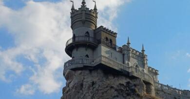 Два дворца - Воронцовский & Ливадийский, замок Ласточкино гнездо и морская прогулка в Ялте img-16185