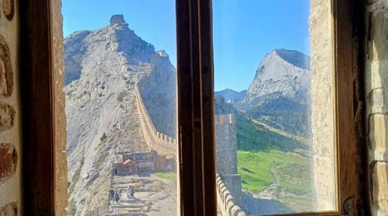 По следам итальянцев в страну Солнца : Судак и Новый Свет img-16171