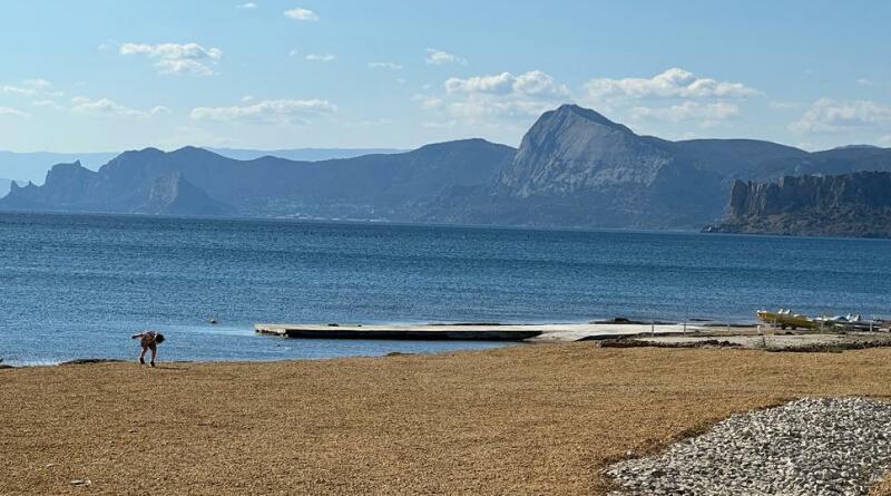 Феодосия вдоль и поперек. Морская прогулка к вулкану Карадаг. img-16094