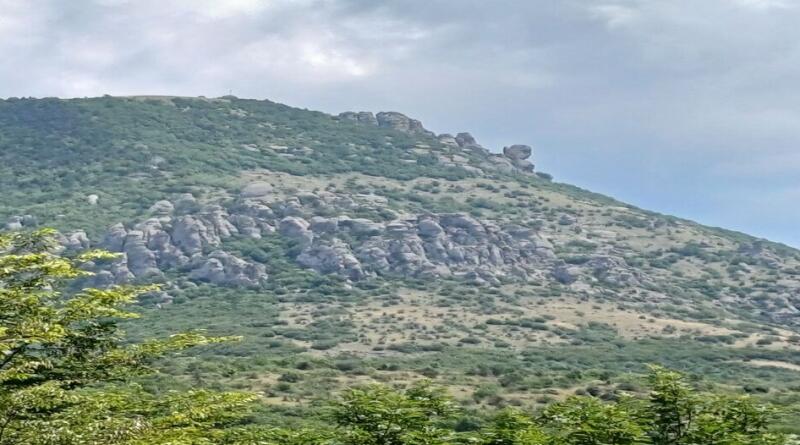 Каменные идолы горы Демерджи и купание в водопаде Джур Джур img-16119