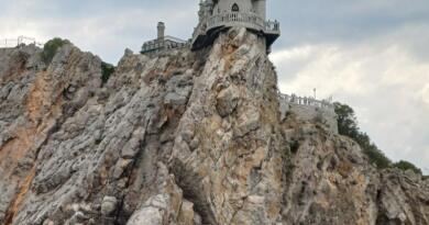 Два дворца - Воронцовский & Ливадийский, замок Ласточкино гнездо и морская прогулка в Ялте img-16183