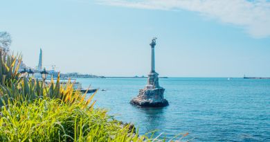Три столицы: Бахчисарай, Севастополь, Ялта. img-8951