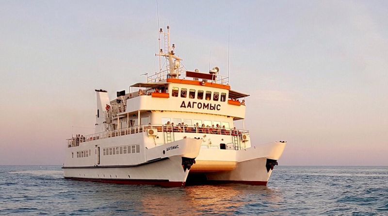 теплоход Дагомыс img-13133
