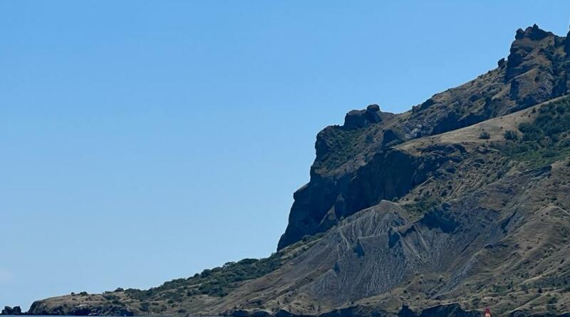 Феодосия вдоль и поперек. Морская прогулка к вулкану Карадаг. img-16089