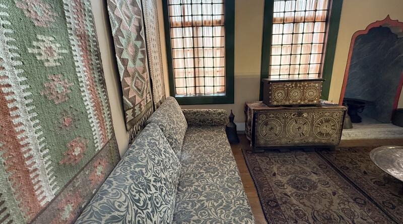 Бахчисарай. Крымское Ханство и пещерный город Чуфут-Кале img-16384