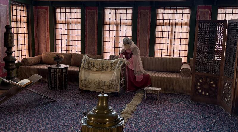 Бахчисарай. Крымское Ханство и пещерный город Чуфут-Кале img-16381